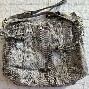 ELLIOTT LUCCA SNAKESKIN PRINT LEATHER HOBO/SHOULDER BAG GREY GOLD TONE HARDWARE